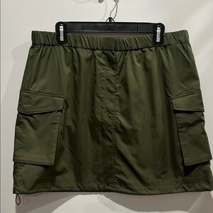 Aritzia The Group Babaton Olive Green Cargo Mini Skirt